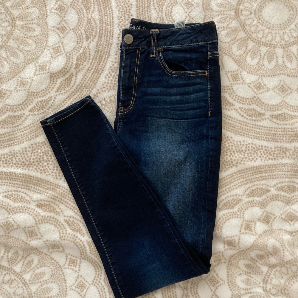 Dark wash American Eagle size 6